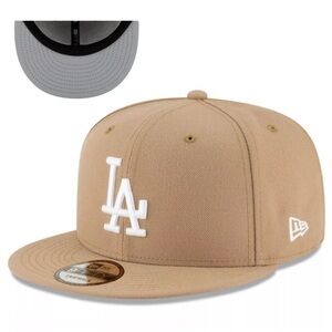 LOS ANGELES DODGERS SNAP BACK NEW ERA 9FIFTY BASIC LOGO CAP HAT - Tan